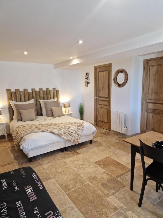 Au Fer A Cheval Hotel Gandelain ภายนอก รูปภาพ